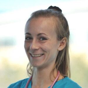 Lydia-Barry-Registered-Veterinary-Nurse-1